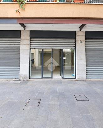 NEGOZIO A VENEZIA