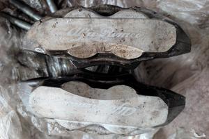 Pinze anteriori Brembo4 pompanti Alfa Romeo Brera 