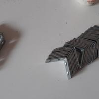 33 staffe zingarelli a 90° 3,50 cm x3,50 cm