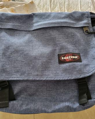 Borsa a tracolla portadocumenti Eastpak, nuova