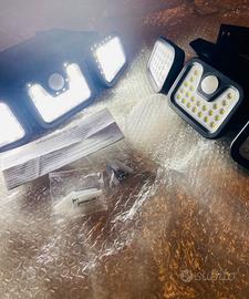 Luci di sicurezza ad energia solare (2)