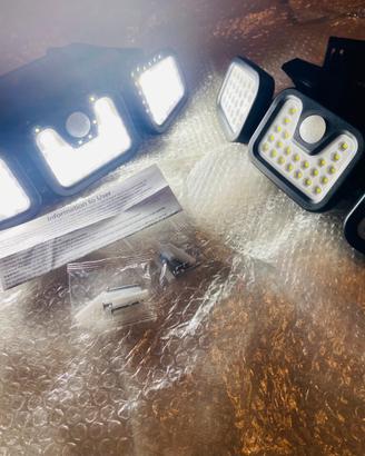 Luci di sicurezza ad energia solare (2)