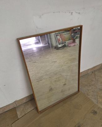 Specchio da parete con cornisce in legno 110x70 
