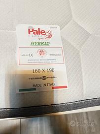 Materasso hybrid con molle insacchettate e memory