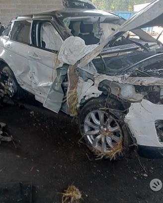 Range Rover Evoque 2018 2.0TD 204DTD Demolita