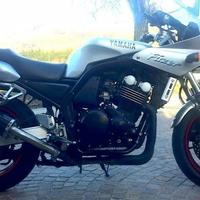 Ovale Carbon Roadsitalia Yamaha Fazer 600
