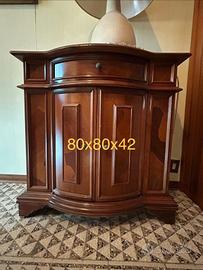 Mobiletto in legno