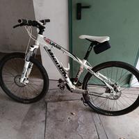 bicicletta bianchi da ragazzo/a