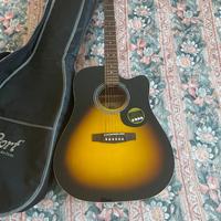 Chitarra acustica curt