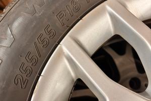 Cerchi in lega bmw 18 con gomme termiche