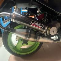 Marmitta shot v4 perfetta attacco piaggio