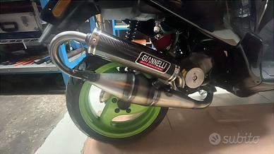 Marmitta shot v4 perfetta attacco piaggio