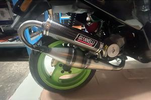 Marmitta shot v4 perfetta attacco piaggio