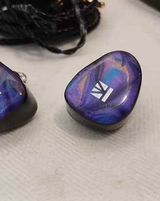 KB EAR KB02 - cuffie hi-end ultra-bass al berllio