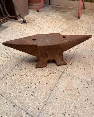 Incudine mussoliniana 22kg