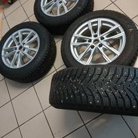 Cerchi in lega da 17  con gomme 215/60/17 96H