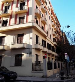 Pregiato appartamento con giardino in zona centro