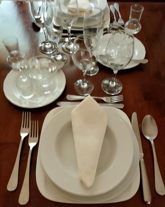 Set completo per 2 persone (38 pezzi) €36