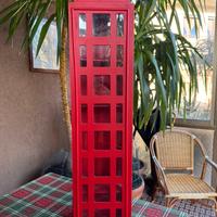 Mobiletto in stile cabina telefonica inglese