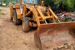 Terna escavatore pala ruspa