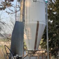 SILOS IN VETRORESINA