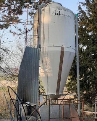 SILOS IN VETRORESINA