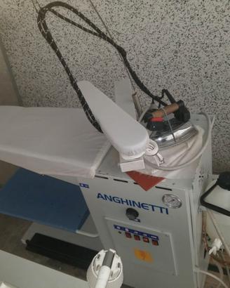 ferro da stiro con caldaia e asse da stiro profess