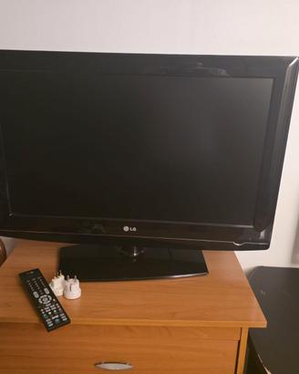 Monitor LG 32 pollici
