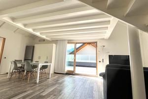 Ultimo piano su due livelli libero su 4 lati