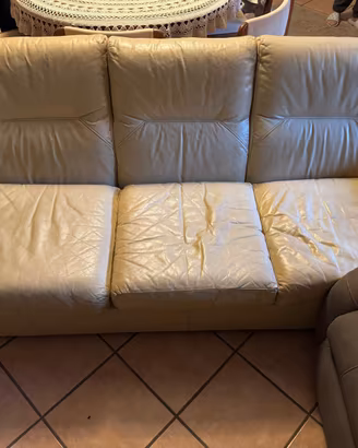 Divano in pelle 3 posti (con consegna)