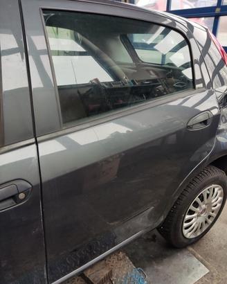 Porta post sinistra FIAT GRANDE PUNTO EVO 2017