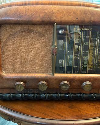 Radio d’epoca valvolare Radio Minerva 516/1