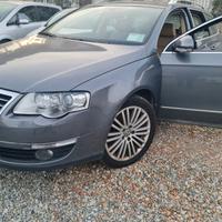 VOLKSWAGEN PASSAT 3.2 V6 4 MOTION RARA DA TROVARE 