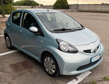 Toyota Aygo 1.0 VVT-i Now 5p perfetta con 23700 km
