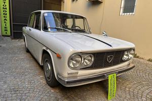 Lancia Fulvia 2 SERIE (INTERNI in PELLE)