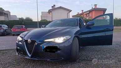 Alfa Romeo Giulia 2.2 TD 136 CV AT8 Business –
