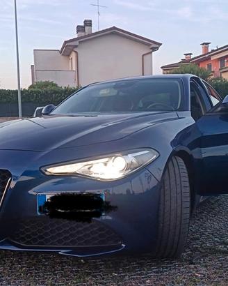 Alfa Romeo Giulia 2.2 TD 136 CV AT8 Business –