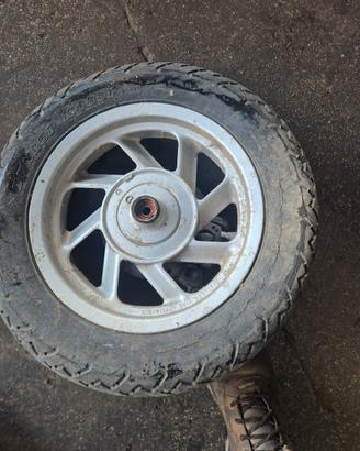 cerchio anteriore cn 250 honda