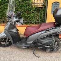 Kymco People S 300