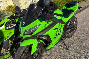 Moto Kawasaki ninja