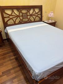 Letto  matrimoniale in legno