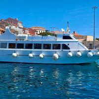 Barca trasporto passeggeri