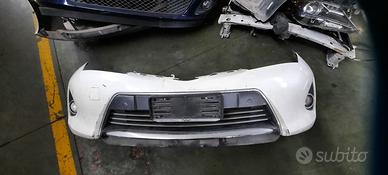 TOYOTA AURIS 2014 - PARAURTI ANTERIORE