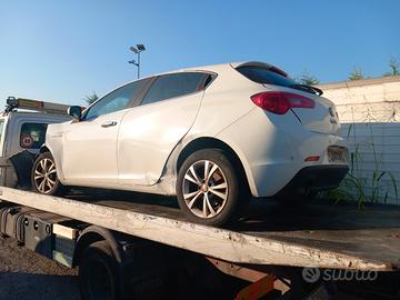 pezzi ricambio alfa romeo Giulietta 2012