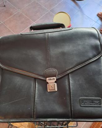 Borsa porta computer usata della Asus
