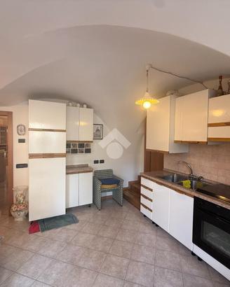 4 LOCALI A SEGONZANO