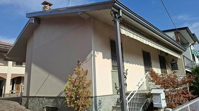 Rif.1398- villa sarmato