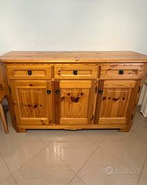 Credenza rustica in legno