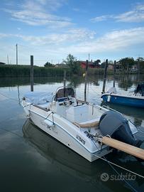 Mano marine 21.5 con yamaha 150 nuovo