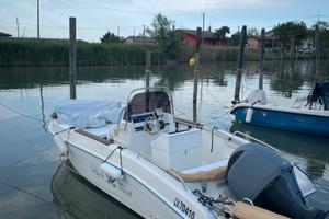 Mano marine 21.5 con yamaha 150 nuovo